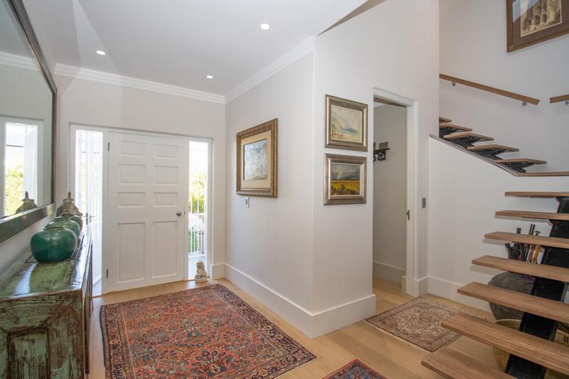 4 Bedroom Property for Sale in Constantia Western Cape